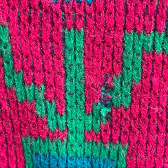 Vintage 80s People Faces Multicolor Kitschy Novelty AOP Sweater - Picture 16 of 16
